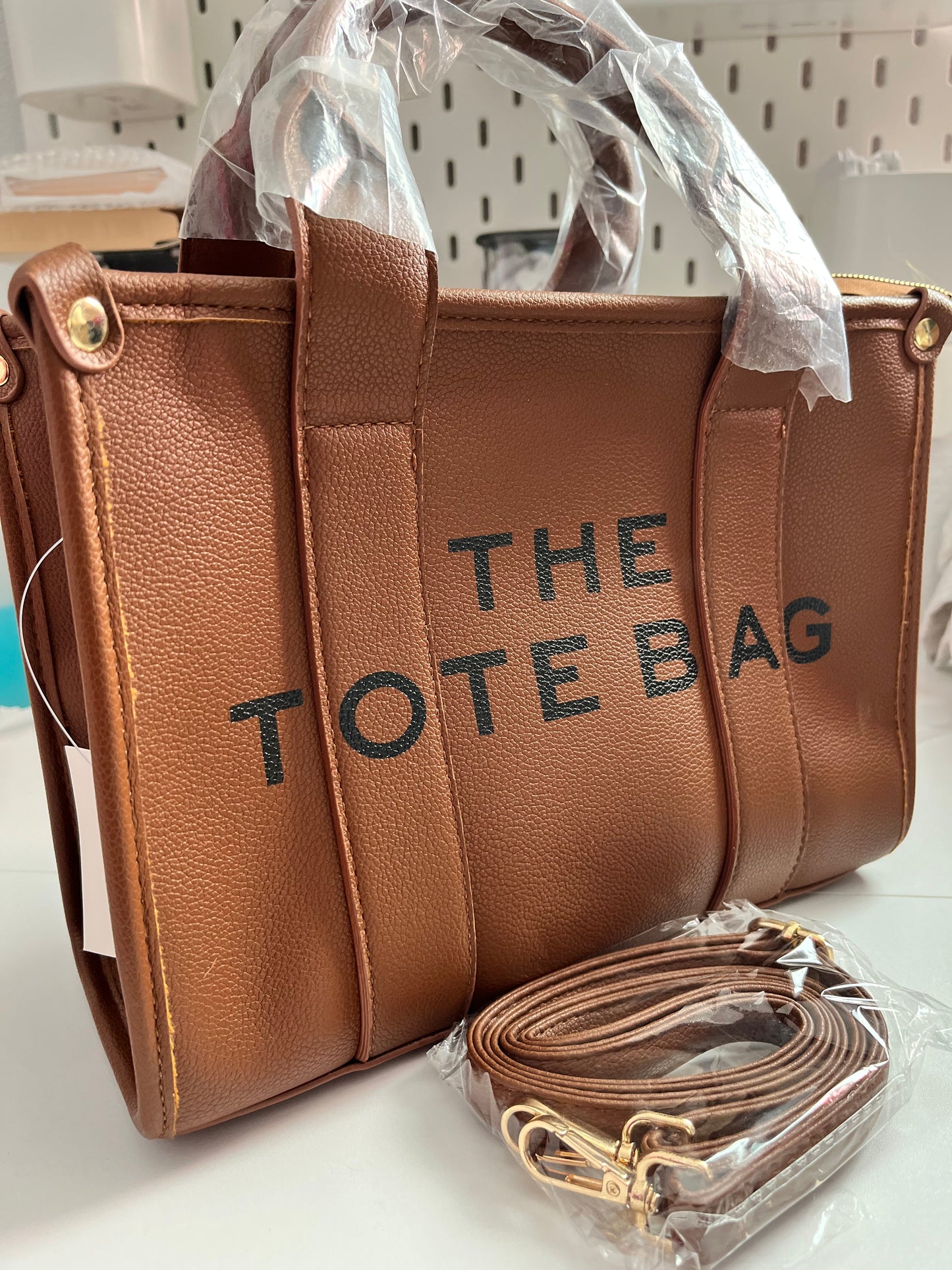 Bianca Leather Tote Bag ( TAUPE, CHOCOLATE BROWN, BLACK)
