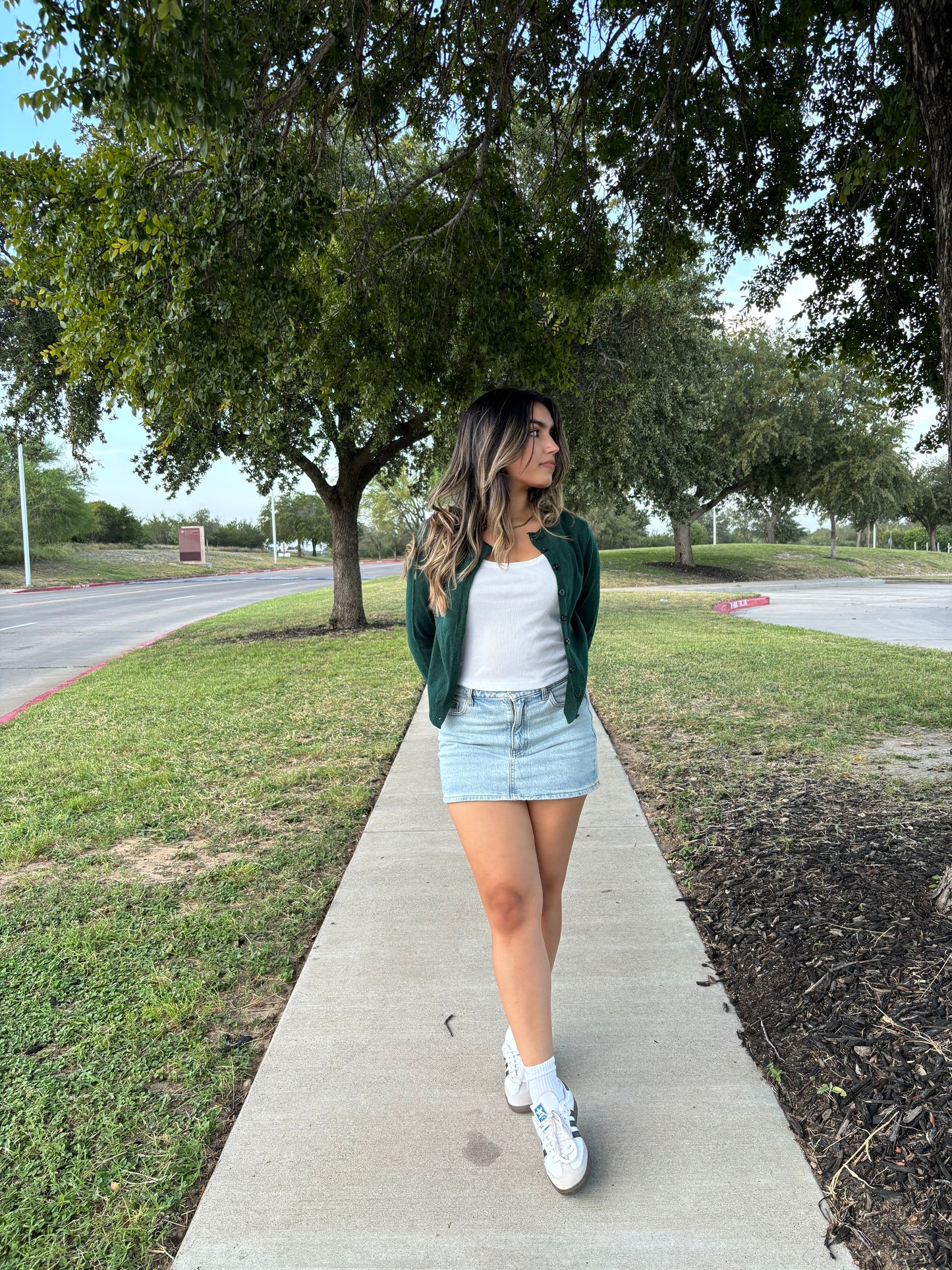 Charlotte Button Down Long Sleeve Cardigan- Hunter Green