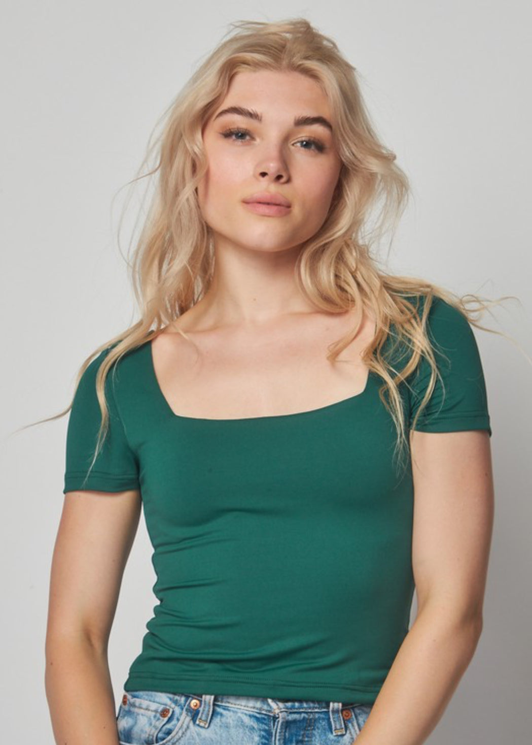 Belinda Basic Short Sleeve Top - Hunter Green